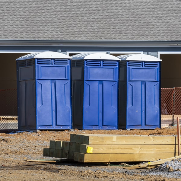 what is the cost difference between standard and deluxe porta potty rentals in Homeworth OH